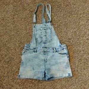 Short overalls romper